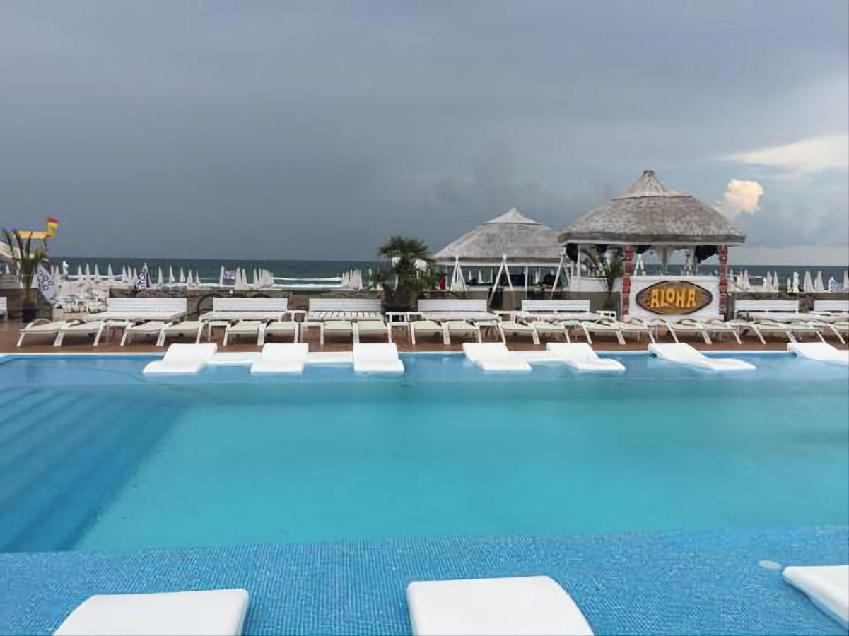 Ella Summerland Mamaia Exteriör bild
